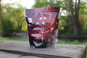 Boilies Dudi Bait Mister Red Super Hot 1kg rozpustné (Solubile) 